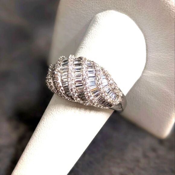 NWOT Sterling Silver and Cubic Zirconia Domed Cocktail Ring - Picture 5 of 14